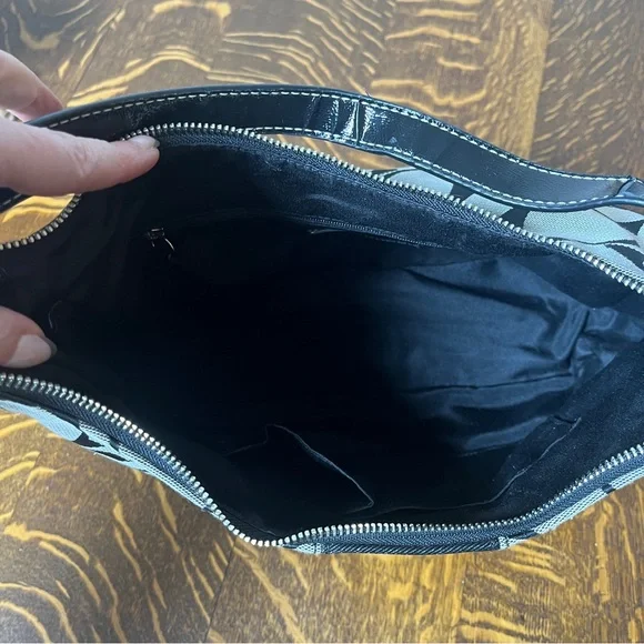 Coach Penelope Cary-all Black and Gray Signature C Shoulder Bag - Picture 7 of 10